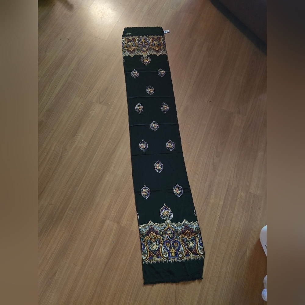Bill Blass Vintage Elegant Black and Gold Patterned Silk Scarf